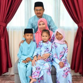 Aida, Keluarga di Seremban