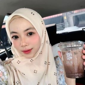 Noor, Babysitter in Serian