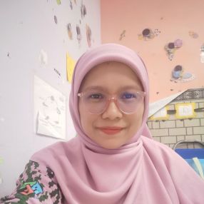 Maria, Pengasuh di Putrajaya