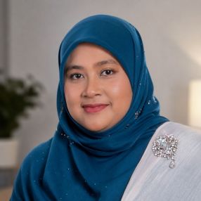 NUR SYAZILA, Pengasuh di Rawang