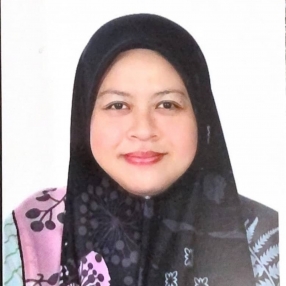 Nur shuhada, Babysitter in Kampung Gajah