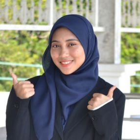 Eva, Pengasuh di Kuala Kangsar