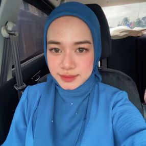 NUR, Babysitter in Iskandar Puteri