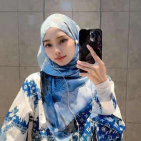 Niena, Babysitter in Ampang