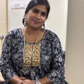 Lalitha, Pengasuh di Labu