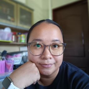 Beatrice, Babysitter in Penampang