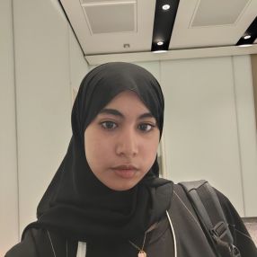 Reema, Pengasuh di Cyberjaya