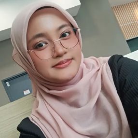 Aliamaisara, Babysitter in Bestari Jaya