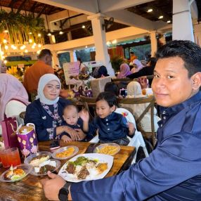 Serrah, Keluarga di Klang