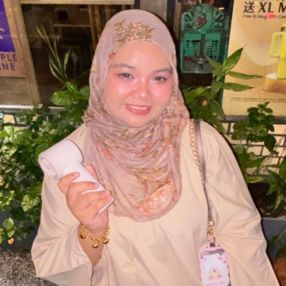 Nazurah, Babysitter in Gelang Patah