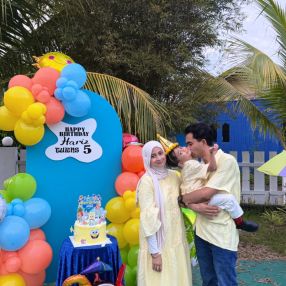 Lyaa, Family in Langkawi