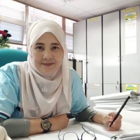 Hazlinda, Babysitter in Seremban