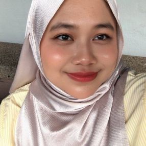 Nor, Pengasuh di Shah Alam