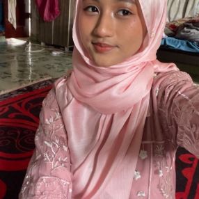 Izzatul, Babysitter in Gurun