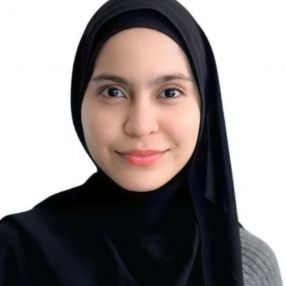 Ain, Babysitter in Kuantan