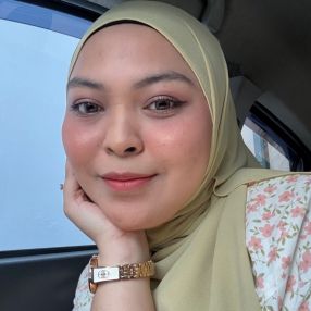 Nurizan, Babysitter in Pekan Nanas