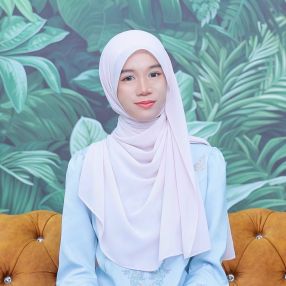 Nur Clara, Pengasuh di Port Dickson