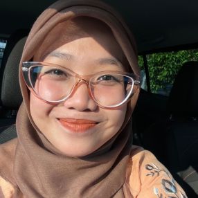 Nur Husna, Babysitter in Batu Maung