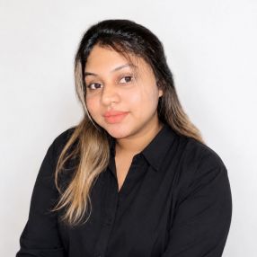 Christina, Pengasuh di Serendah