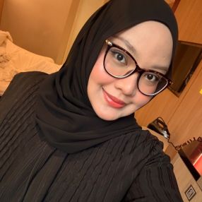 Farah, Babysitter in Chemor