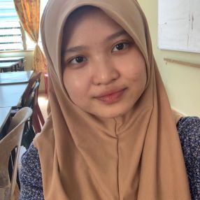 Nabila, Pengasuh di Melaka