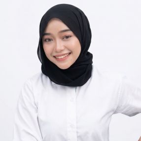 Ain, Babysitter in Kemasik