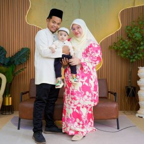 AIDA, Family in Batu Pahat