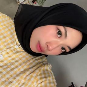 Sofeaa, Babysitter in Bandar Tun Razak