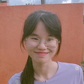 NATALIE, Pengasuh di Sibu