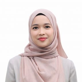 Adiellah, Pengasuh di Batu Gajah