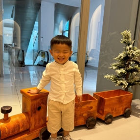 Vivian, Keluarga di Klang