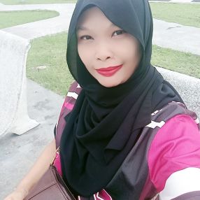 REHA, Babysitter in Parit Jawa