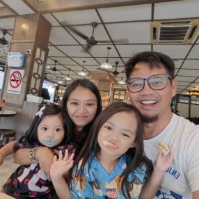 Nur, Family in Kulai