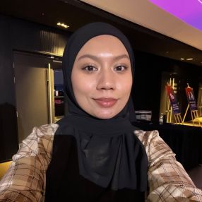 Farah, Pengasuh di Rawang