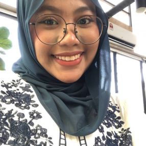 Maya, Pengasuh di Chemor