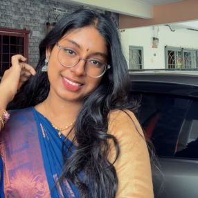Anushree, Pengasuh di Melaka