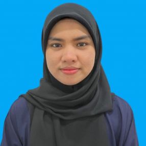 Asmirah, Pengasuh di Melaka