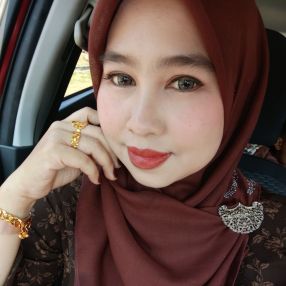 Siti, Pengasuh di Kepala Batas