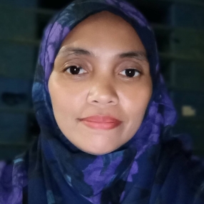 Ummu, Pengasuh di Sitiawan