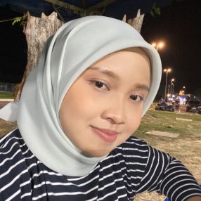 Sue, Babysitter in Semerah