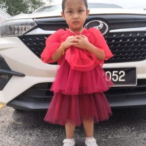 Nadia, Keluarga di Jenjarom