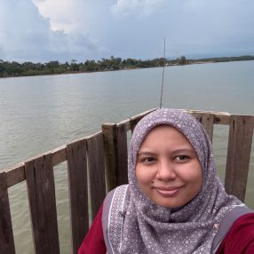 Syaz, Babysitter in Kluang
