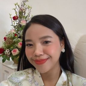 Melina, Pengasuh di Seri Kembangan