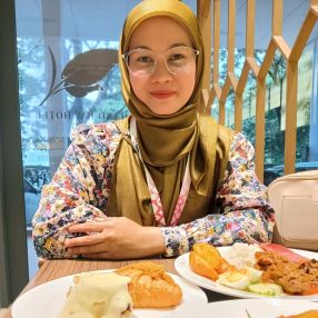 NOR AMIRAH, Pengasuh di Tasek Gelugor