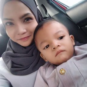 Nur syazana, Family in Sitiawan