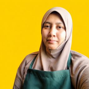 Hanim, Pengasuh di Telok Panglima Garang