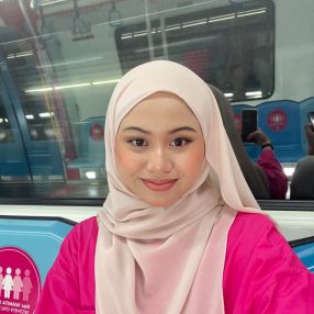Alia, Babysitter in Kuala Ketil