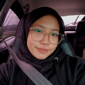 Nana, Babysitter in Batang Kali
