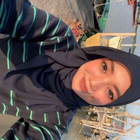 Nur Ain, Pengasuh di Papar