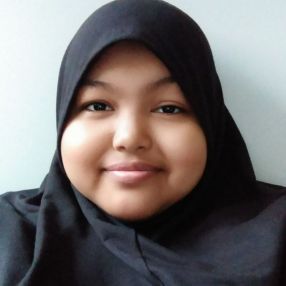 Hanis Syuhada, Pengasuh di Putrajaya